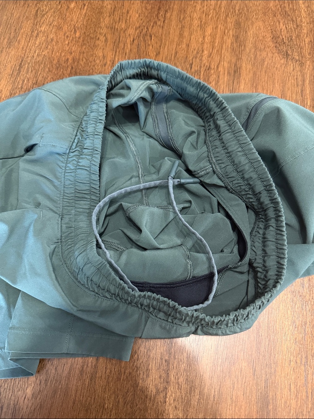 Lululemon Men’s Pace Breaker Linerless Short 7" Medium Green - Picture 4 of 5